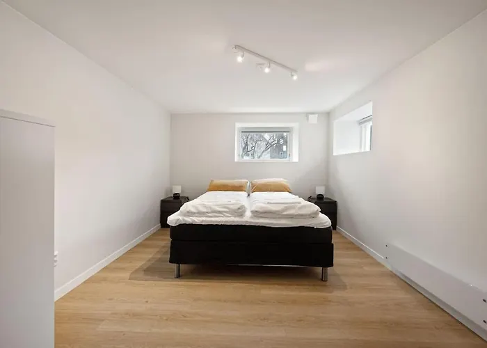 Practical Basement With Comforts Close To Centre * Stavanger